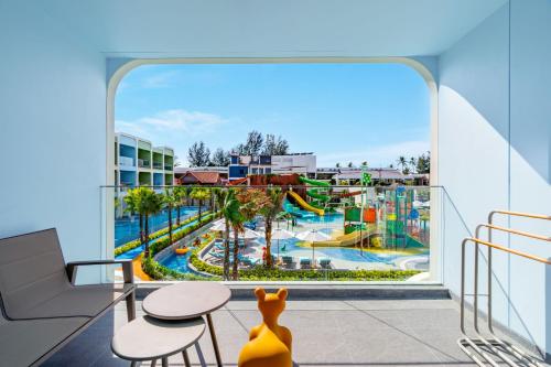 room detail thumbnail 1