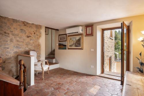 Ieeja, Shaleo, Private Pool, Wifi, Ac, Marliana, Toscana in Localita Goraiolo