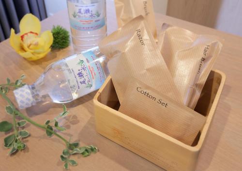 room detail thumbnail 2