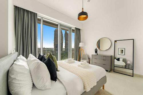 Silkhaus Elite 3BR near Dubai Watercanal in Al Wasl in จูไมราห์