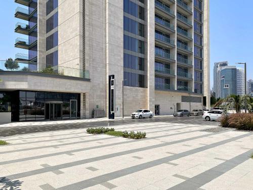 Silkhaus Elite 3BR near Dubai Watercanal in Al Wasl in จูไมราห์