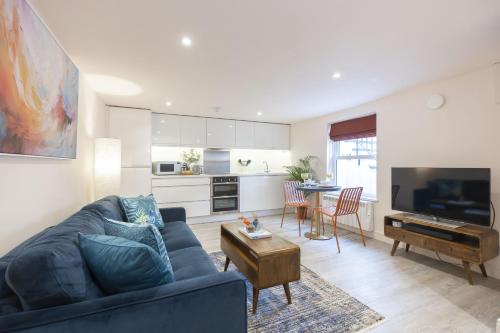 Stylish 1-Bed Apartment in Fairview - image 4