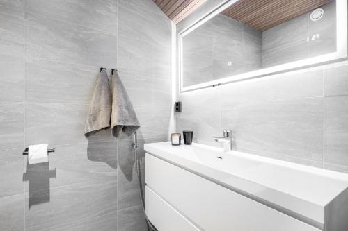 Westwind Nest B1 by Hilla Villas in Яласярви