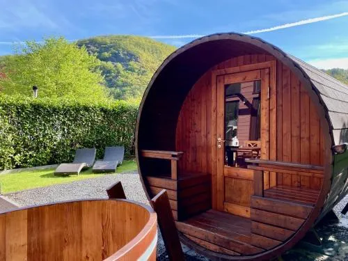 Chalet Eifelliebe with private sauna, fireplace and pure nature in Heimbach, Deutschland