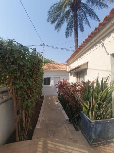 Exterior view, Casa Cacheu Homestay Guest House in Bissau