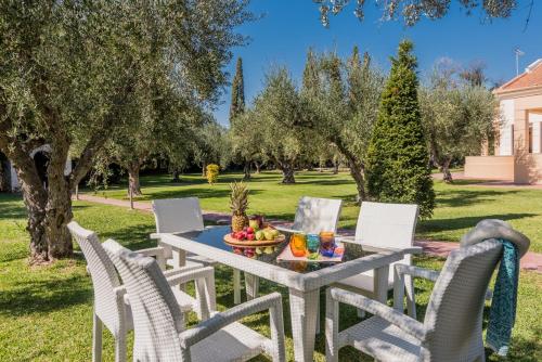 Astarte Villas - Istar Villa with Tennis Court - image 6