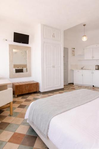 Ikastikies Suites - image 13