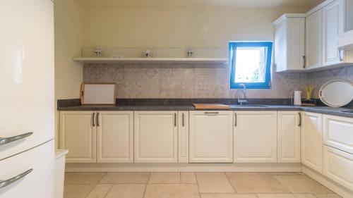 virtuve, Villa Boccordi by Villas Guide in Bokordici