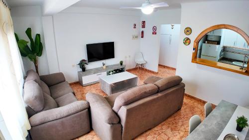 2 bedrooms, 4 beds