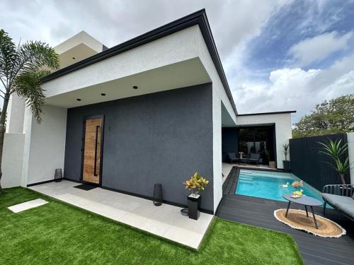 New Pearl Private Exclusive Retreat Pool&Garden in Meiveld