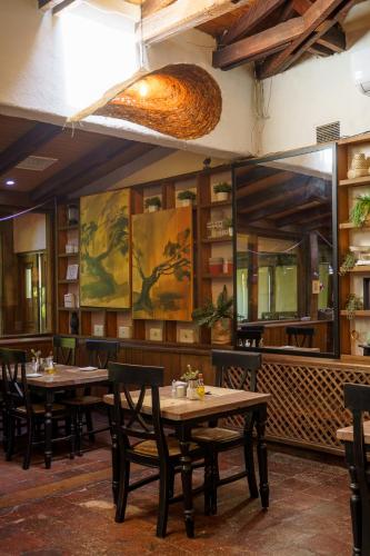 餐廳, Hotel Villa El Descanso Express in 庫里科
