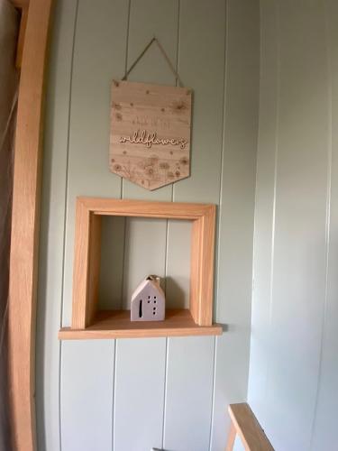 Happy Place Shepherds Hut in Chesterton (Warwickshire)