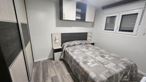 2 bedrooms, 3 beds