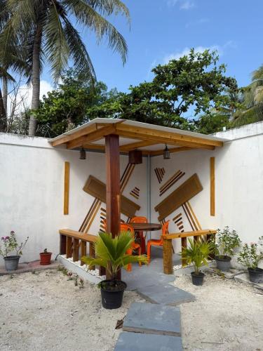 Létesítmények, Newsy Inn in Addu-korallzátony
