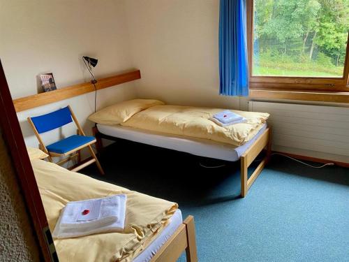 room detail thumbnail 0