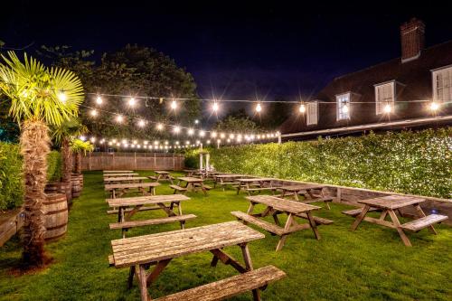 Pear Tree Inn in ويلوان جاردن سيتي