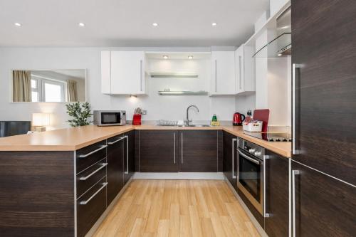 Roomspace Serviced Apartments -Abbot's Yard in Guildford