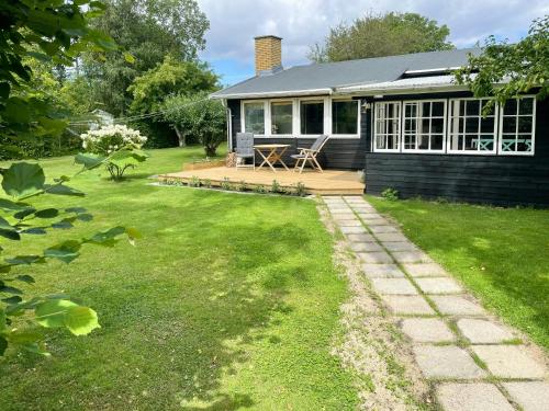 Viesnīcas āriene, Cozy Summer Cottage On Picturesque Askø in Askø