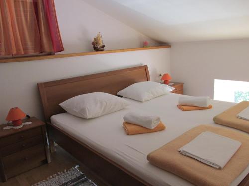 Apartmani Roza Lopar