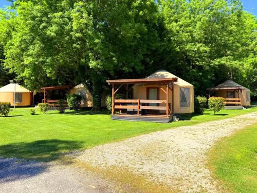 Camping le beauvillage Lauzerte – khách sạn tại Lauzerte