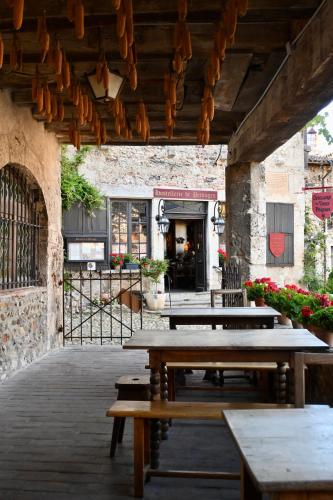 Hostellerie de Pérouges