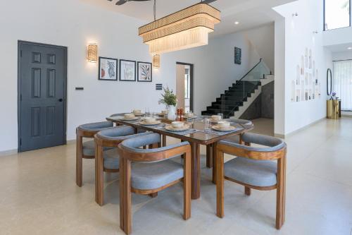 Villa Calangute Phase 6 - Private Luxury Villa in Goa with Pool & Jacuzzi - image 3