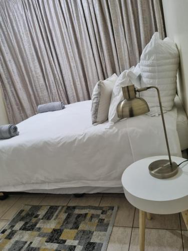 Serene Apartment at Arlington with power backup in บูลาวาโย