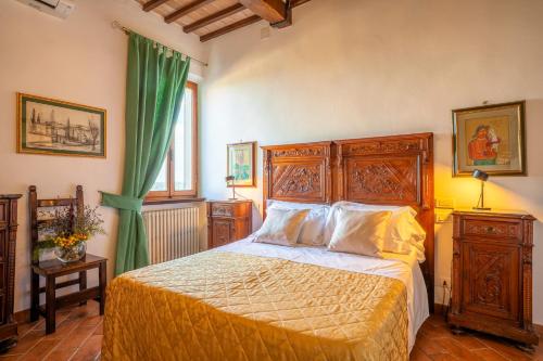 La Corte Medicea in Montepulciano