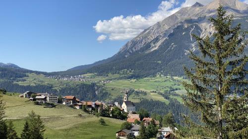 Tgesa communala Mon in Mon, Schweiz