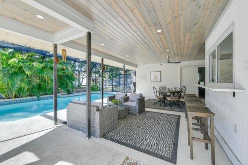 Sarasota Home with Private Pool about 10 Mi to Beach! in Sarasota, USA