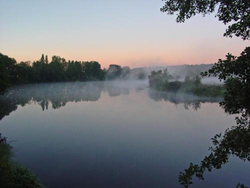 Les trois rivières (Les trois rivieres) in Persac