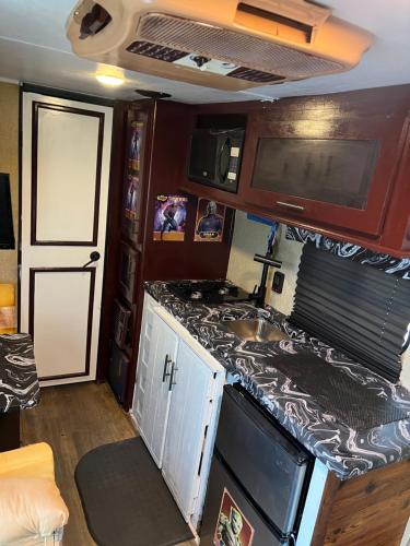 Starr Estates Marvel House Sunretreat Rv Park in Disney - Maingate West