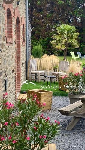 Suite Jacuzzi privatif intérieur 6km du Mont Saint Michel (Suite Jacuzzi privatif interieur 6km du Mont Saint Michel) in Ducey