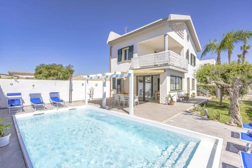 Villa Mare Sud by Villa Plus