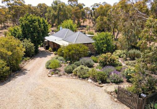 Garten, Dove Cottage Burra in Burra