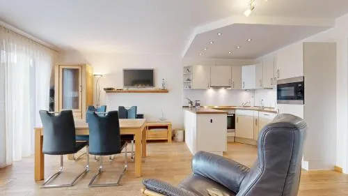 strandnahe FeWo mit 2 Schlafzimmern und Terrasse, Residenz Margarete, Binz in Binz, Deutschland