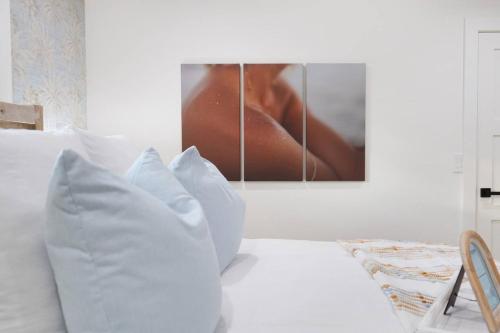 Luxury Beach Cottage - image 4