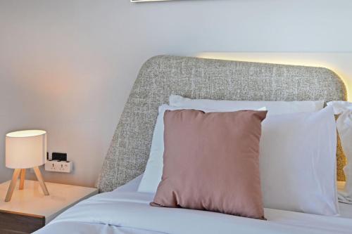 Luxury 1BR at Royal Regency Refined City Living - image 6