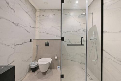 Luxury 1BR at Royal Regency Refined City Living - image 13