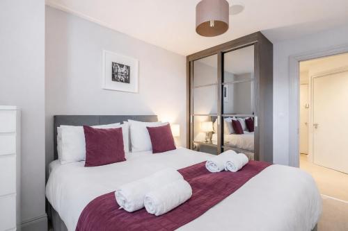 Roomspace Serviced Apartments -The Quadrant - image 11