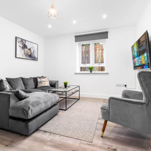 Facilities, Stylish 2 Bedroom Apartment - Balcony - Parking - Netflix 3MC in Oldbury