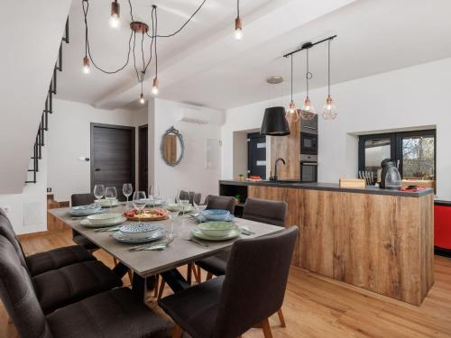 Holiday Home Villa Verimar by Interhome in Ledenice