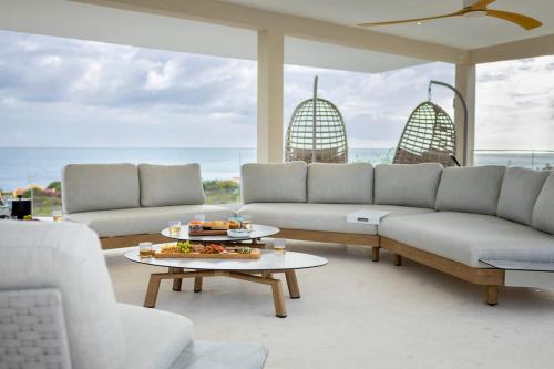 Pub/Lounge, Villa Téotlina 221 - Coral Estate (Villa Teotlina 221 - Coral Estate) in Willibrordus