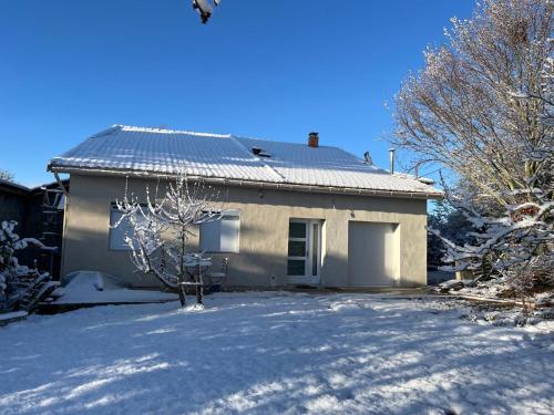 Le Cottage in Meyrieu-les-Etangs