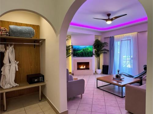 Panorama Suites & Spa - Tap to explore photos