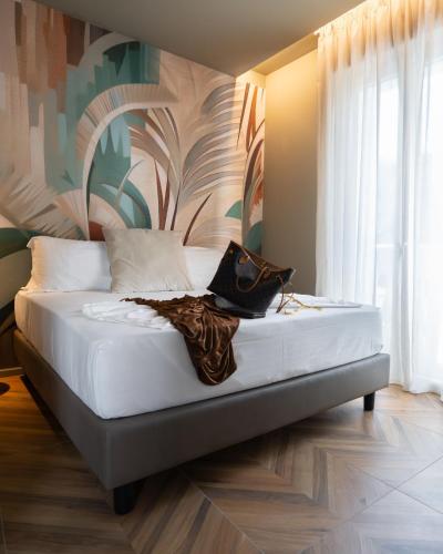 Rock Crystal Boutique Hotel in Marche