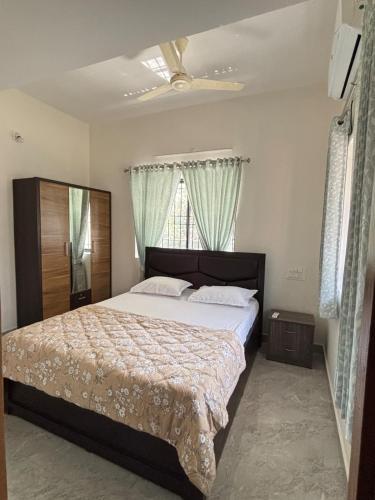 Laasya Homes YK2 - Family friendly stays in Jeppinamogaru