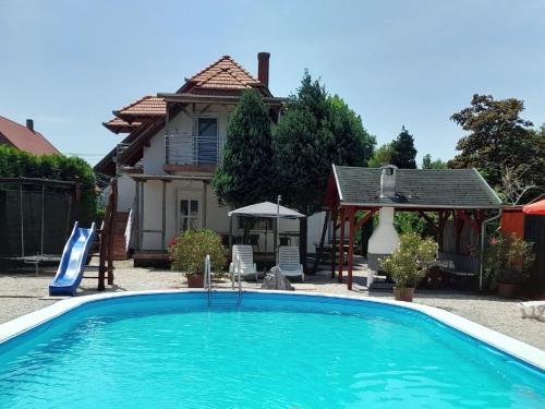 Apartment am See by Interhome – khách sạn tại Balatonmariafurdo