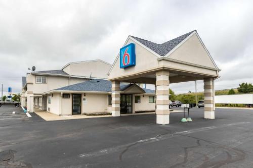 Motel 6 Crawfordsville