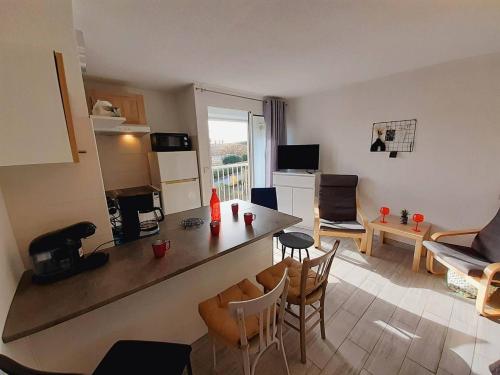 Le COLISEE Joli studio cabine Mt St Martin proche port Cap d'Agde